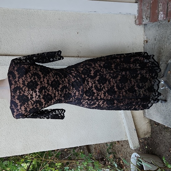 NWT CAbi Black Lace Dress - Size Small - Picture 7 of 16